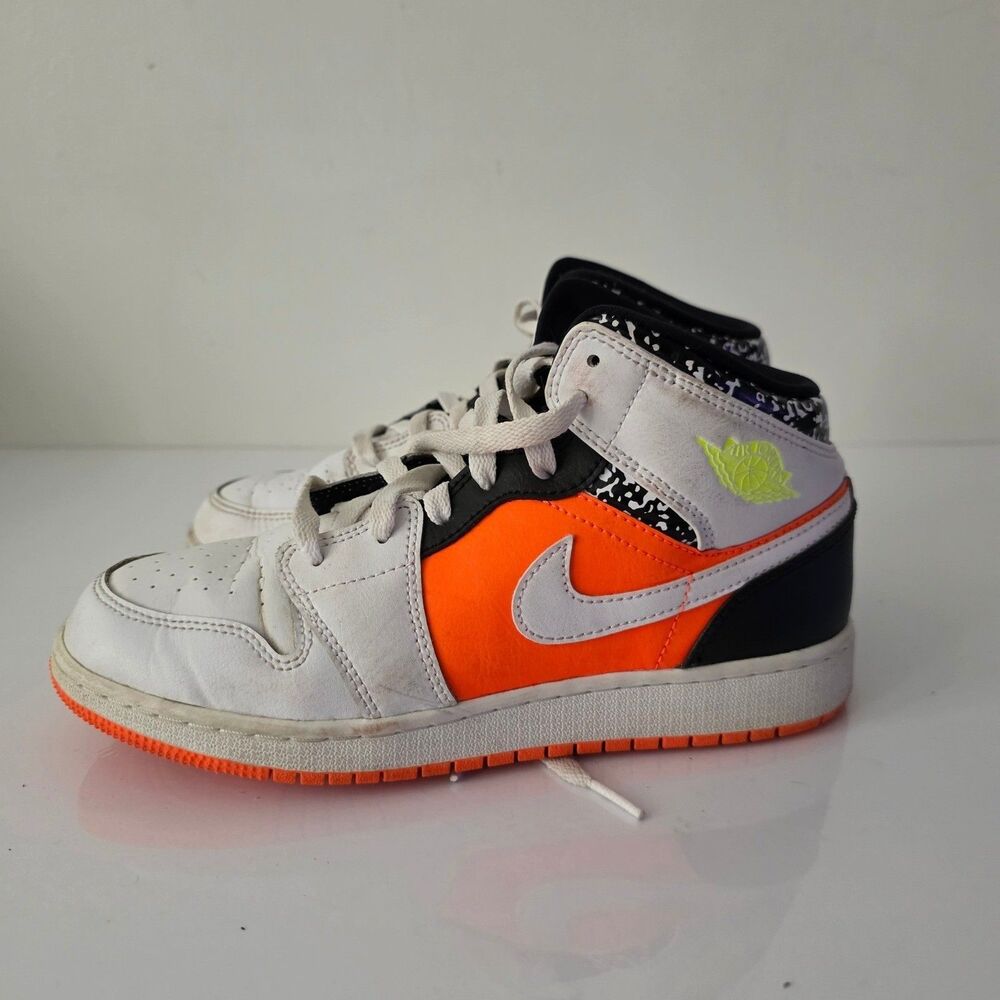 Air Jordan 1 Mid SE GS White Volt Orange Black BQ6931-102 Mens 5.5Y Sneakers